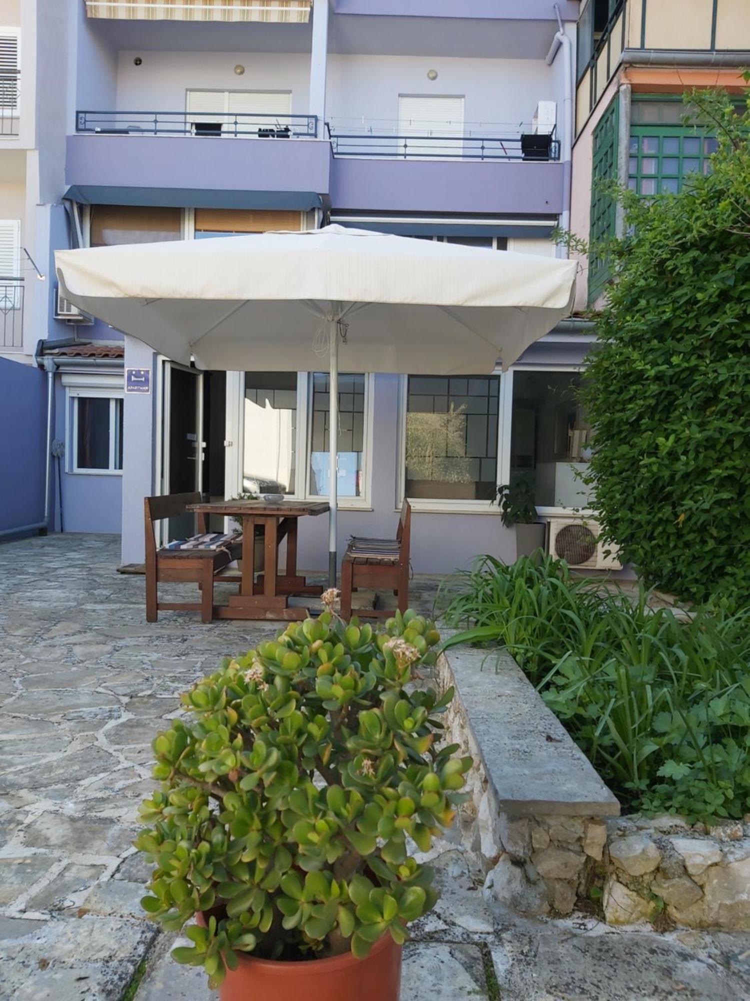 Apartman Luce With Shared Pool Zadar Exterior foto